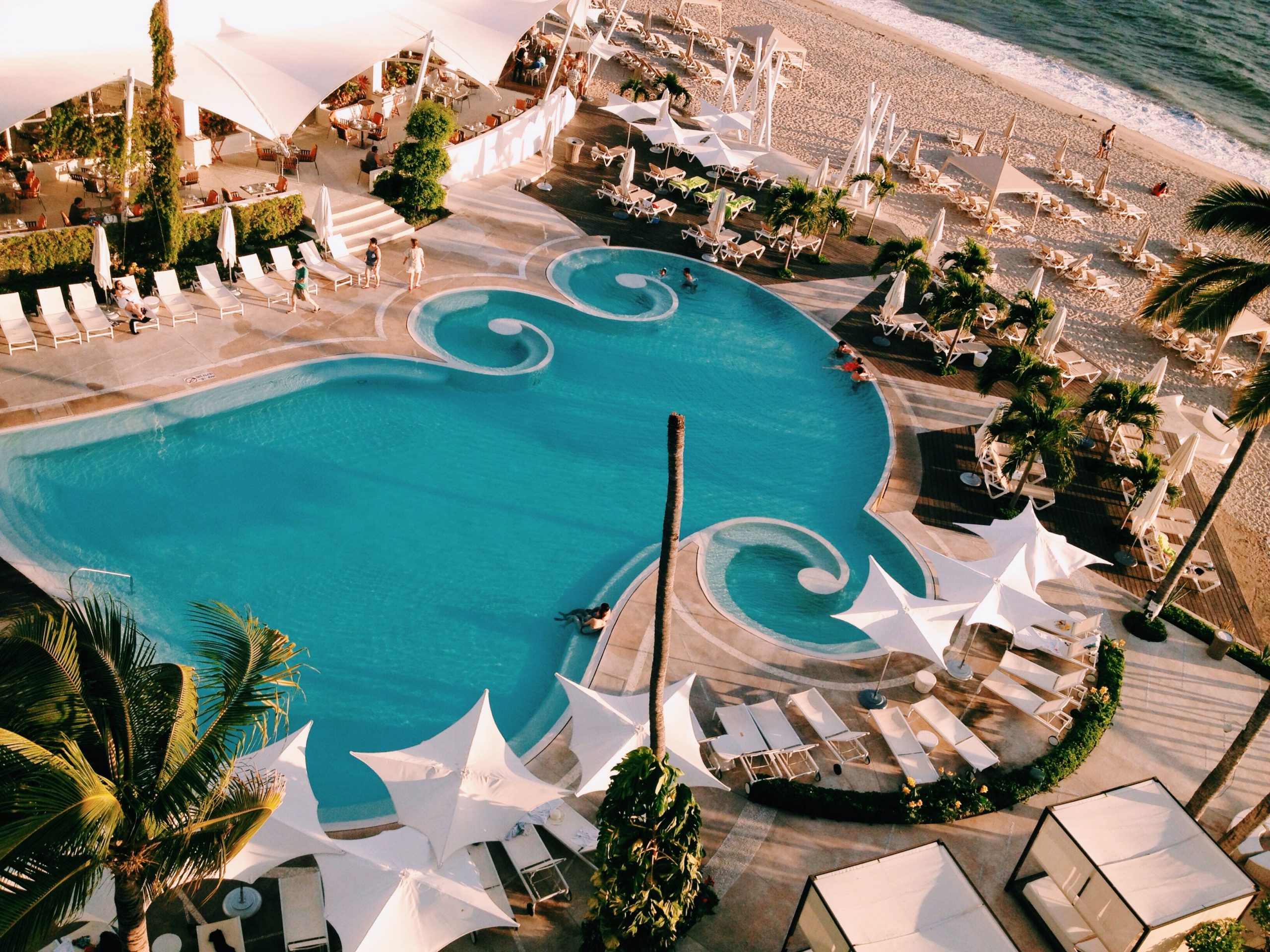 Processed with VSCOcam with c1 preset